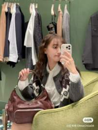 Picture of Prada Handbags _SKUfw223687868fw